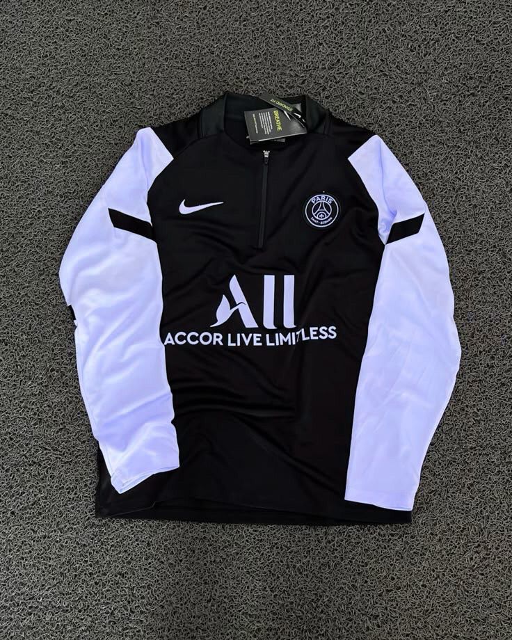 PSG WHITE SLEEVES BLACK ZIPPER